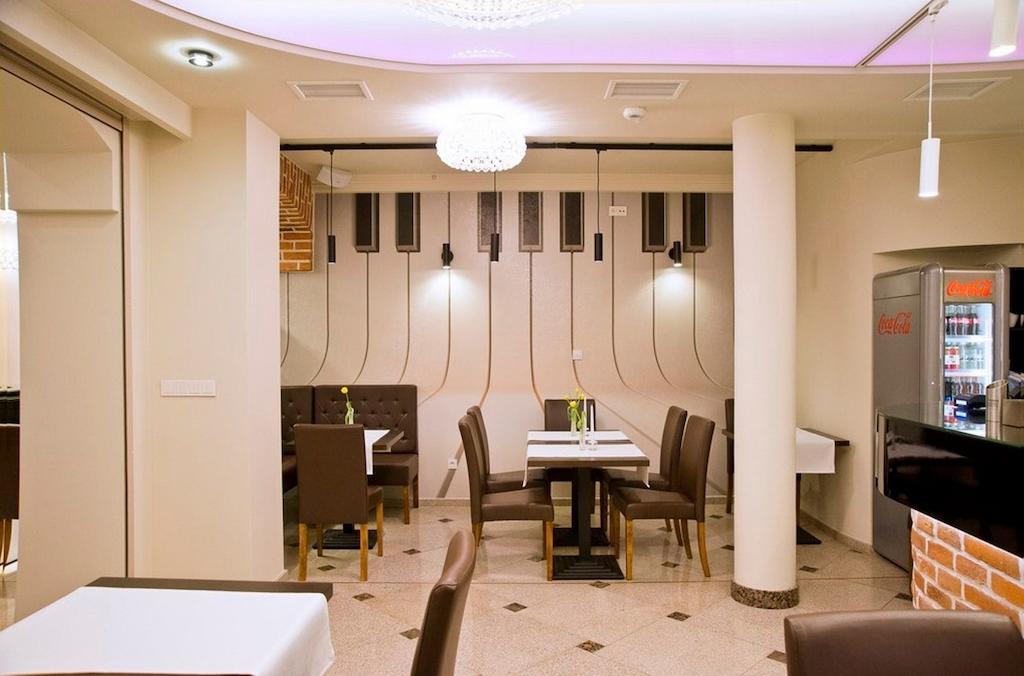 Hotel Fryderyk Ниса Екстер'єр фото